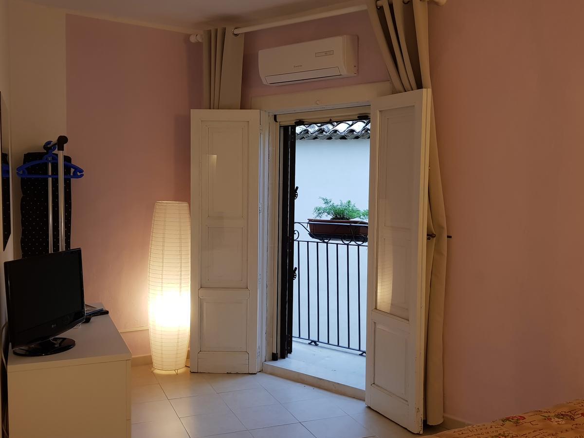 B&B Casa Lucrezia 希克利 外观 照片